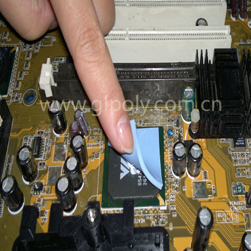 無(wú)硅導(dǎo)熱墊片導(dǎo)熱系數(shù)3.0W